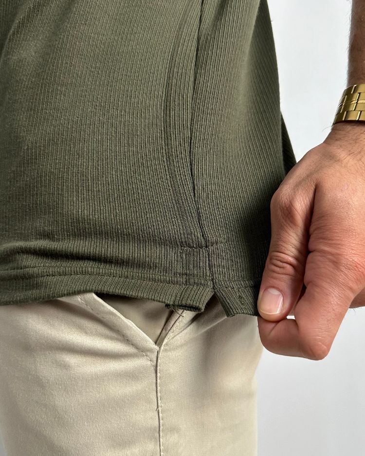 Camisa Texturizada Básica Verde Escuro