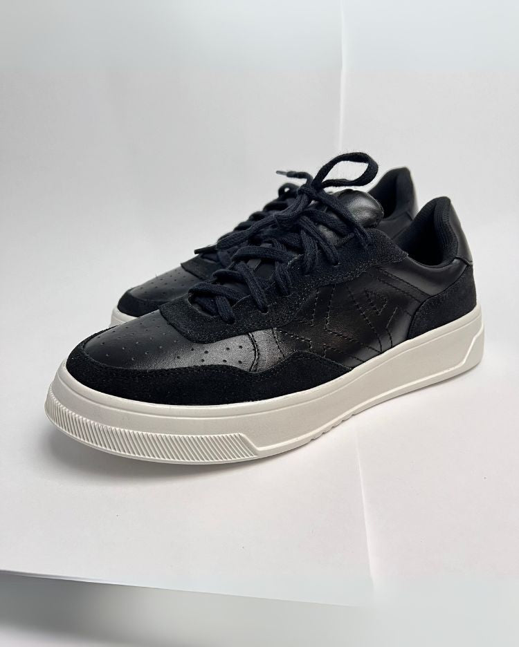 Tênis Armani Exchange Preto Aveludado