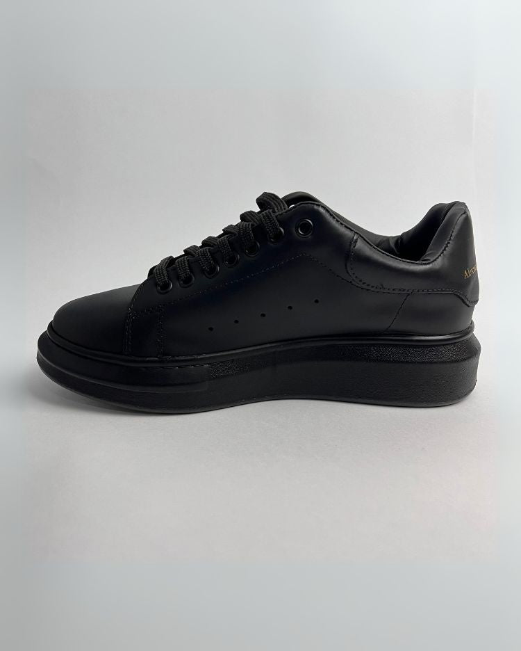 Tênis Alexander McQueen Preto Couro
