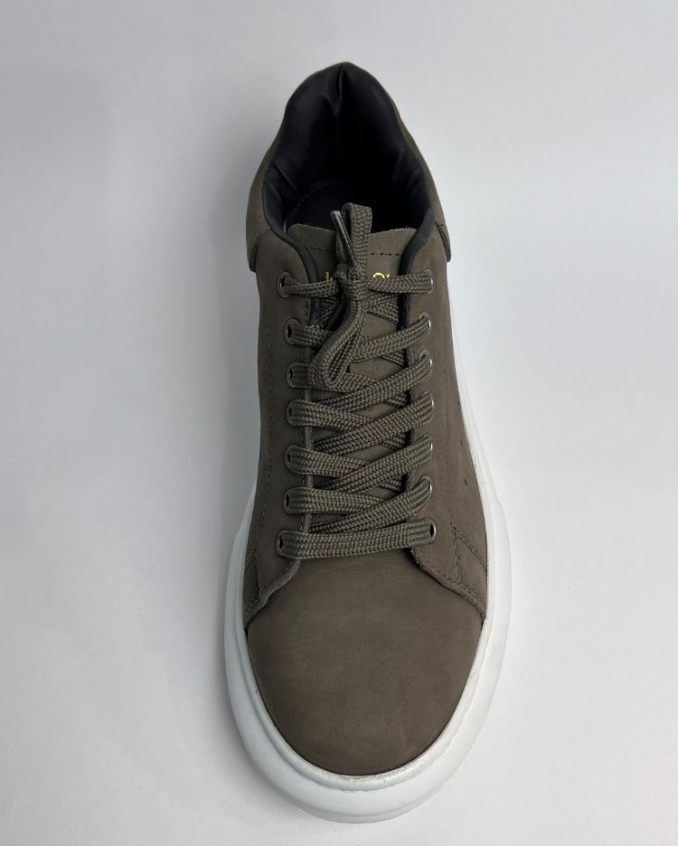 Tênis Alexander McQueen Camurça