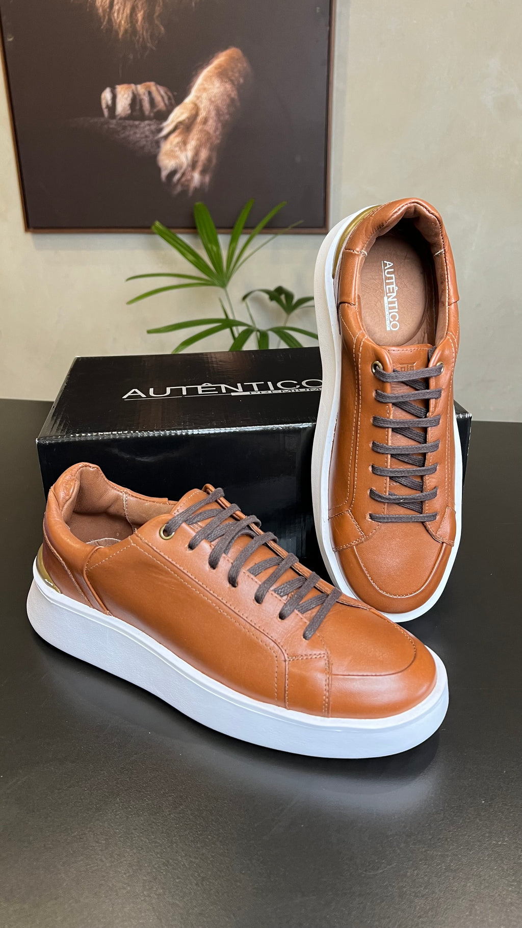 Tênis sneaker couro legítimo AUTÊNTICO