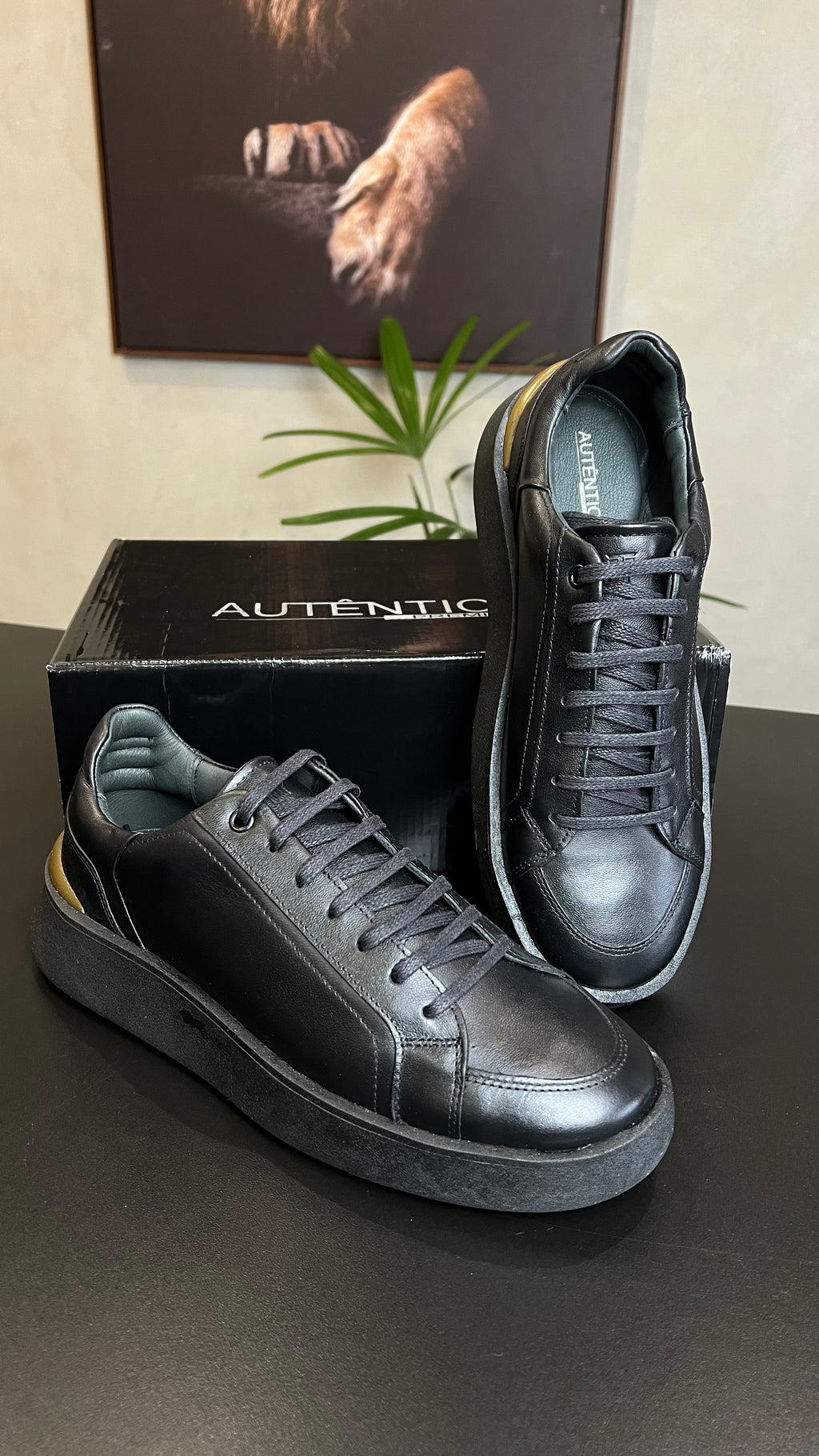 Tênis sneaker couro legítimo AUTÊNTICO