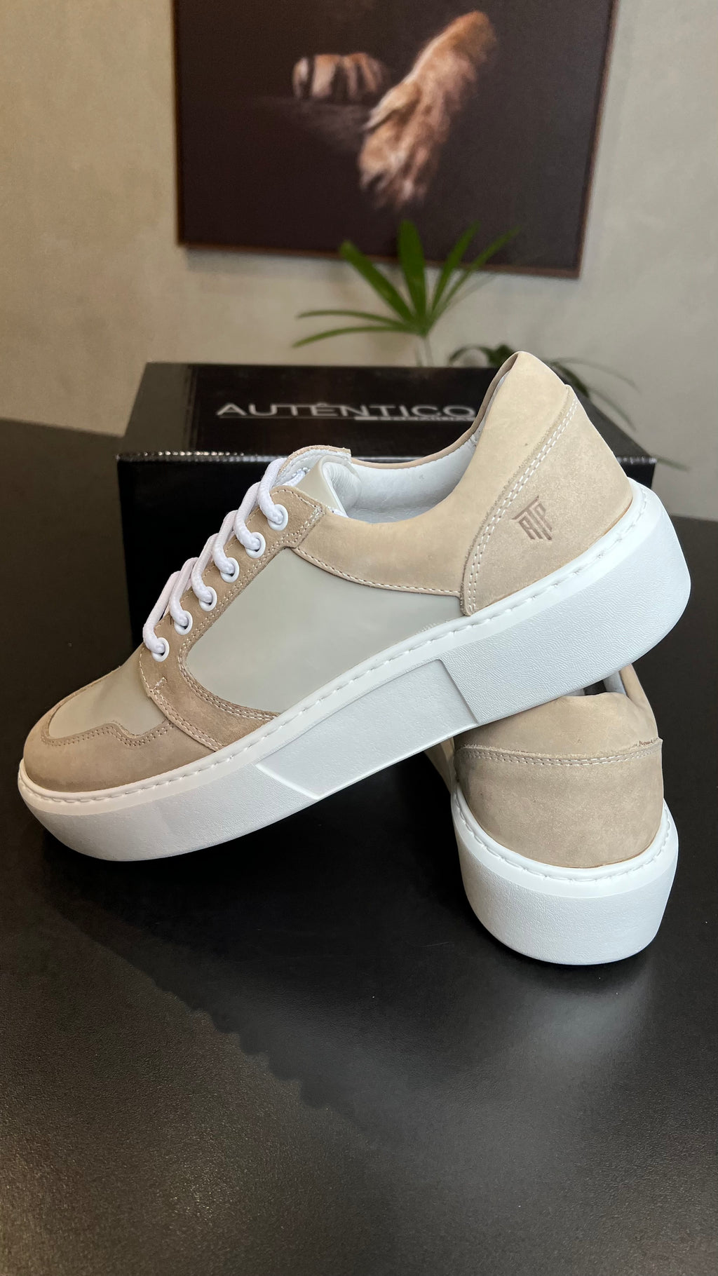 Tênis sneaker couro legítimo AUTÊNTICO