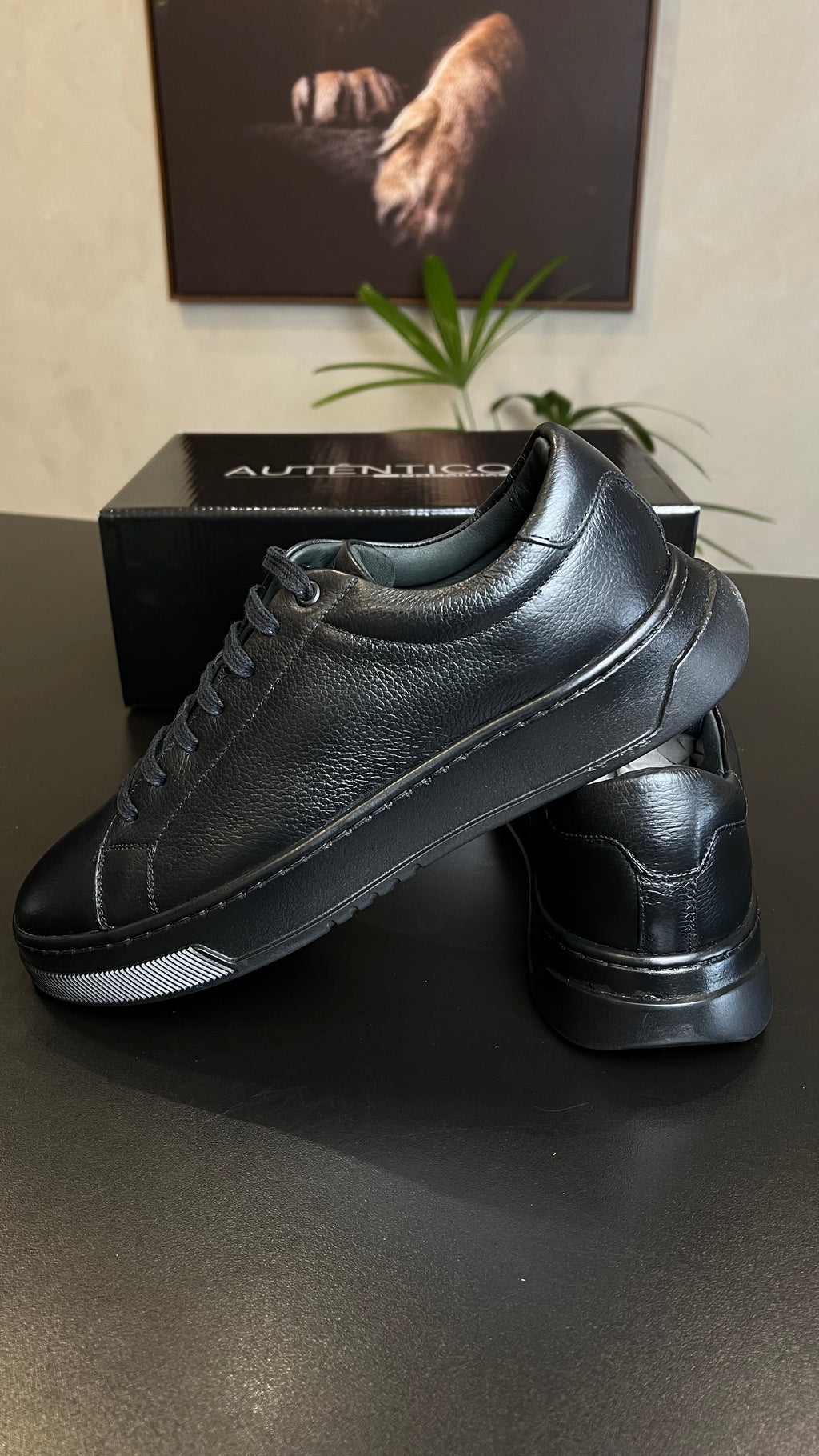 Tênis sneaker couro legítimo AUTÊNTICO