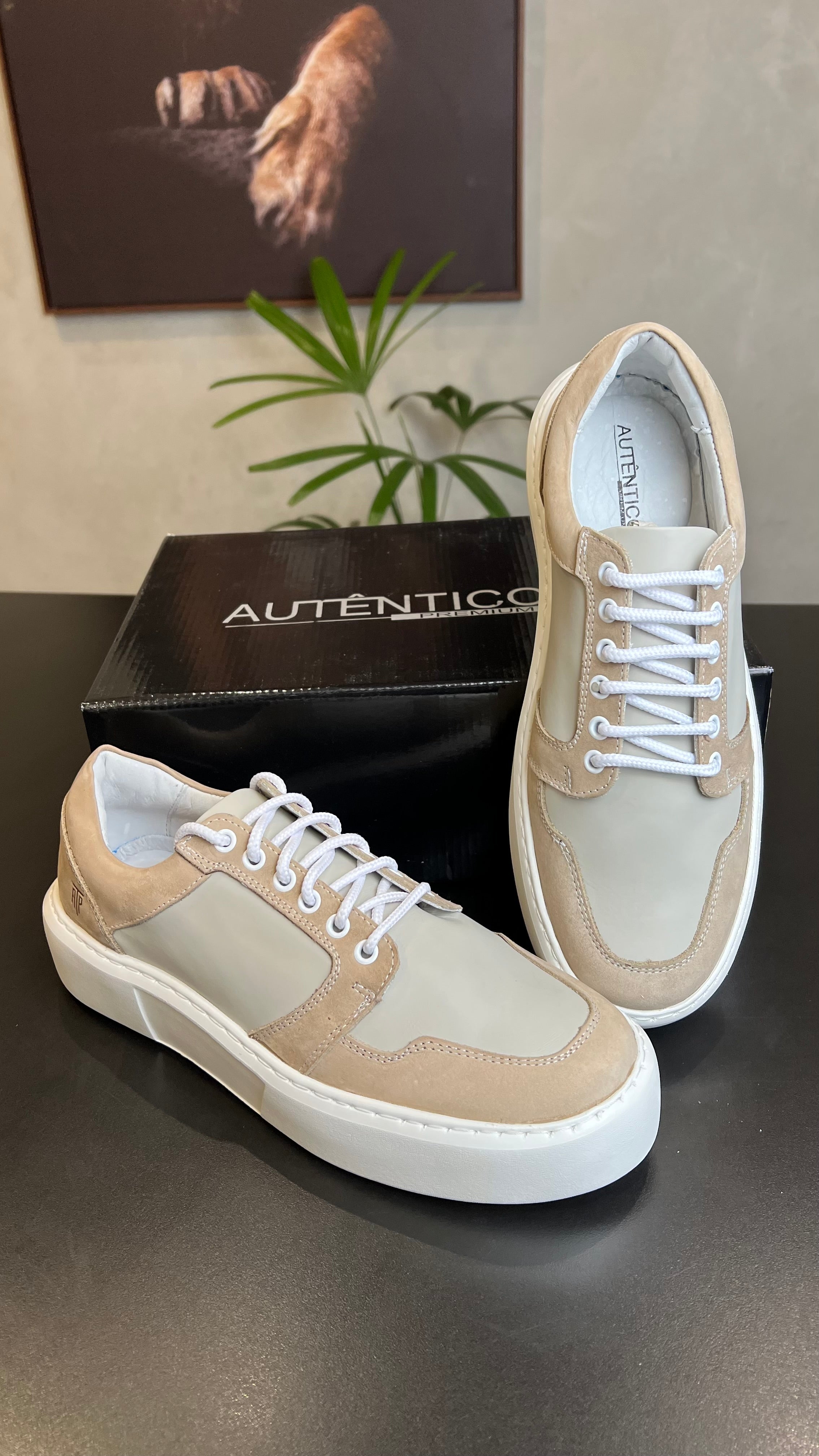 Tênis sneaker couro legítimo AUTÊNTICO