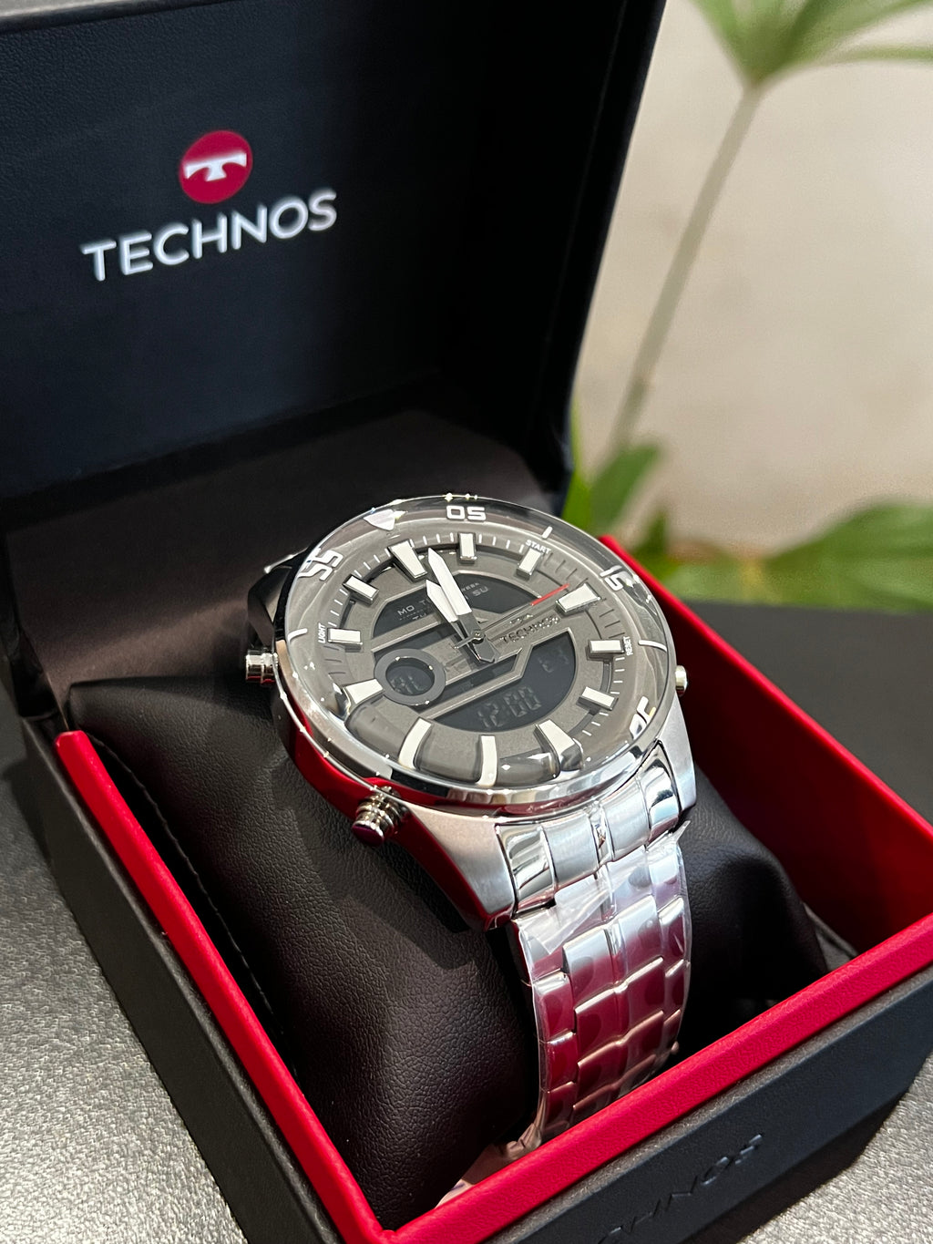 Relógio TECHNOS masculino puls. em aço com caixa
