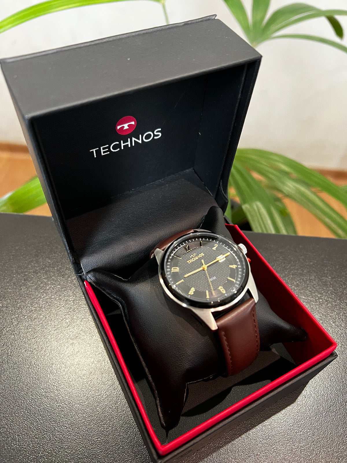 Relógio TECHNOS masculino puls. em aço com caixa