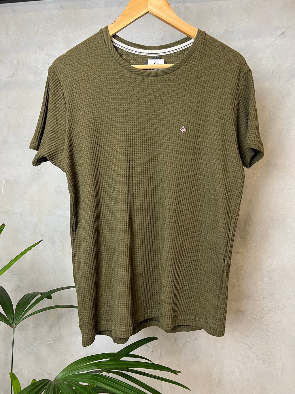 Camisa Texturizada Básica verde militar