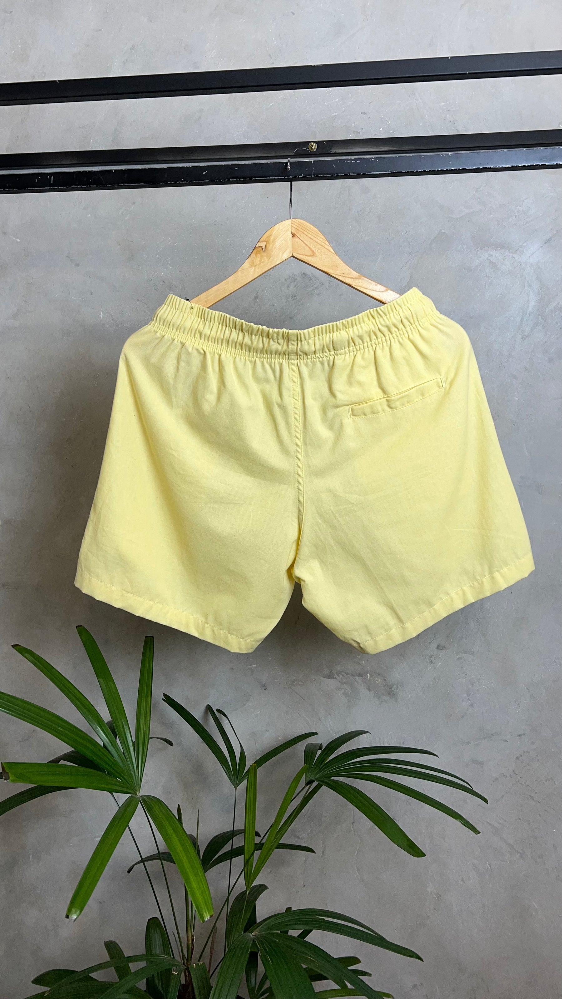 Short linho belga