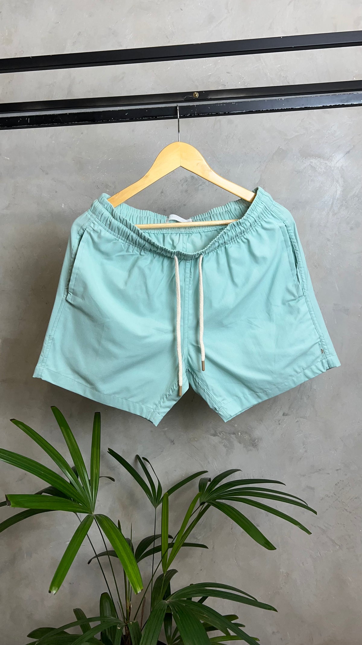 Short linho belga