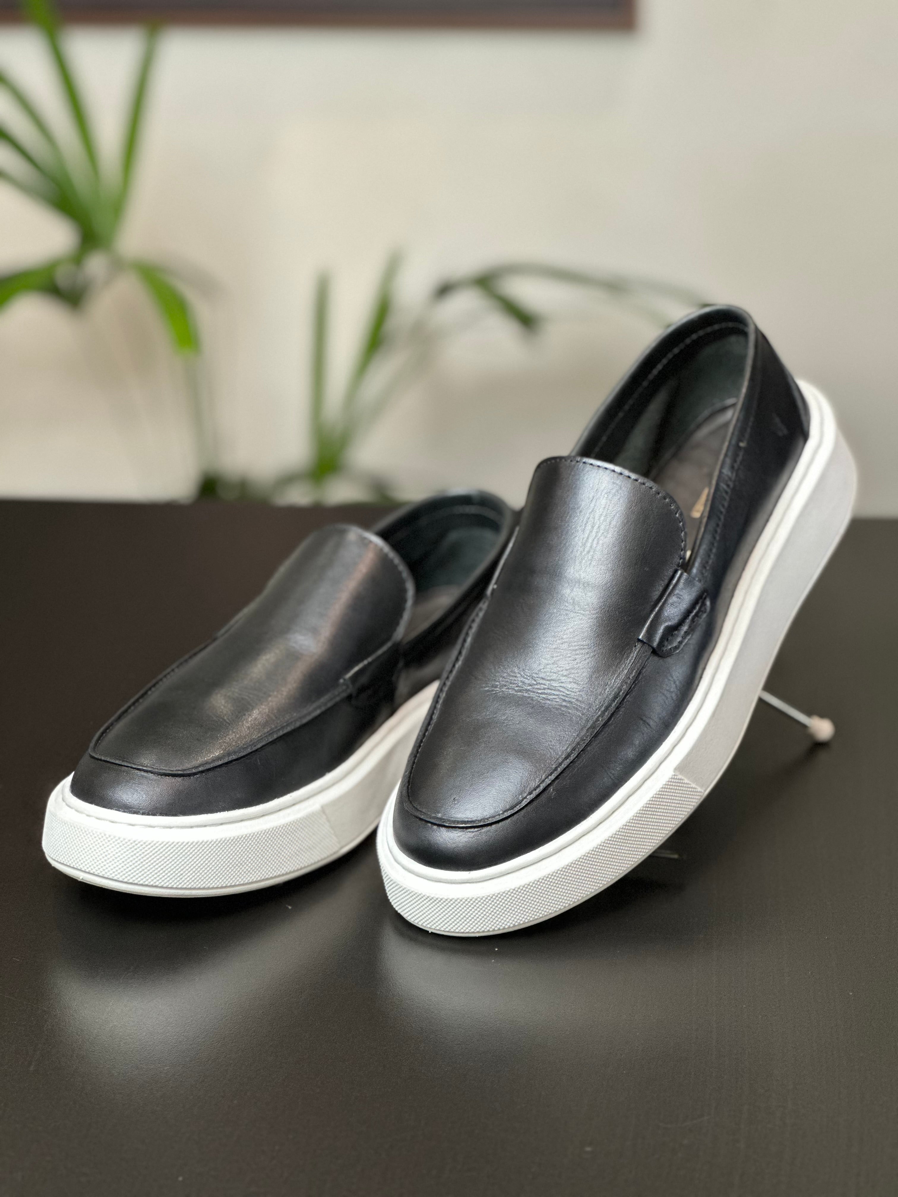 Tênis sneaker couro legítimo AUTÊNTICO