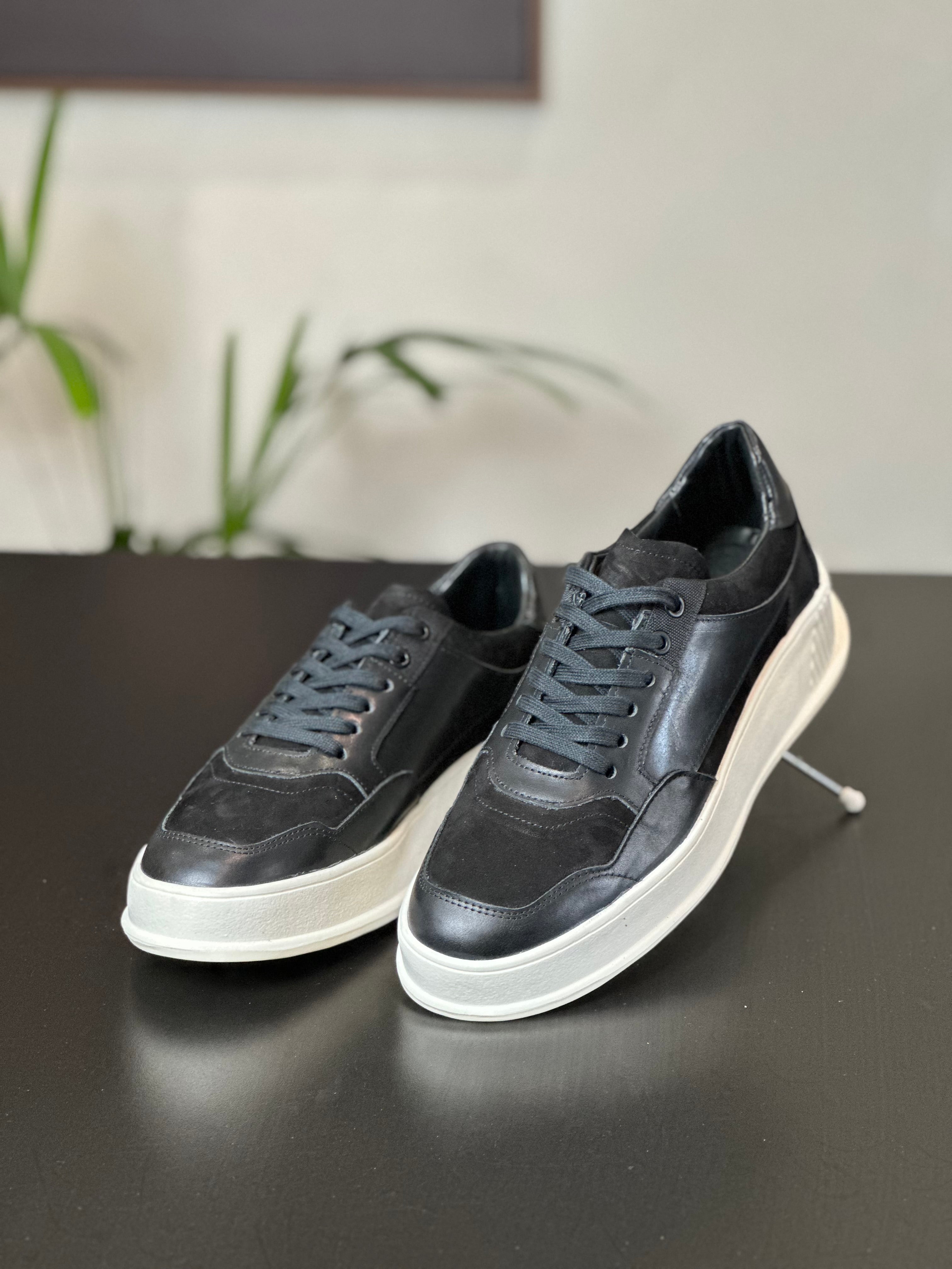 Tênis sneaker couro legítimo AUTÊNTICO