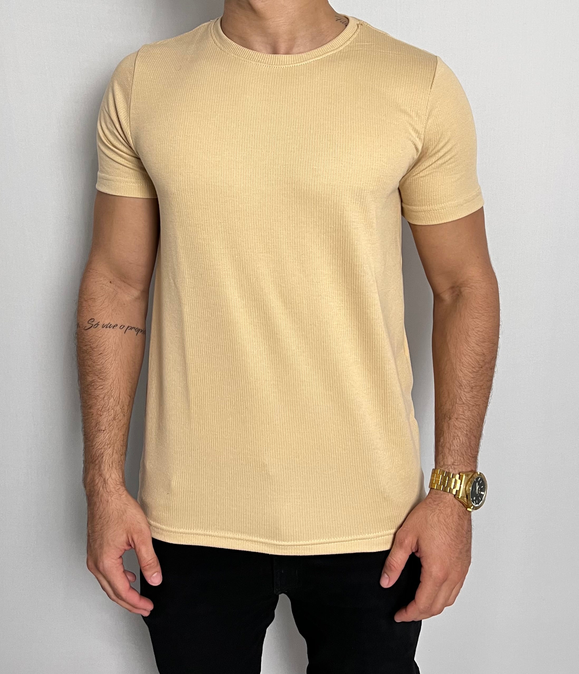 Camisa Texturizada mostarda